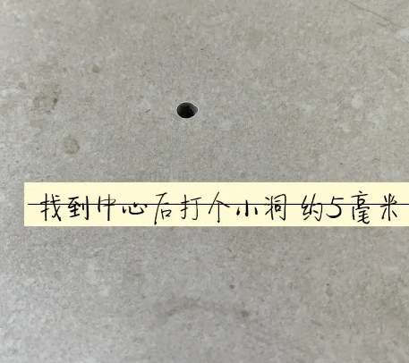 米易瓷砖空鼓维修公司专业解答在瓷砖铺贴过程中，如果砂料搅拌不均匀，将会带来以下问题